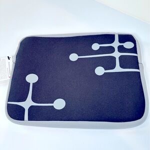 Dot Pattern Organizer Bag made for American Airlines